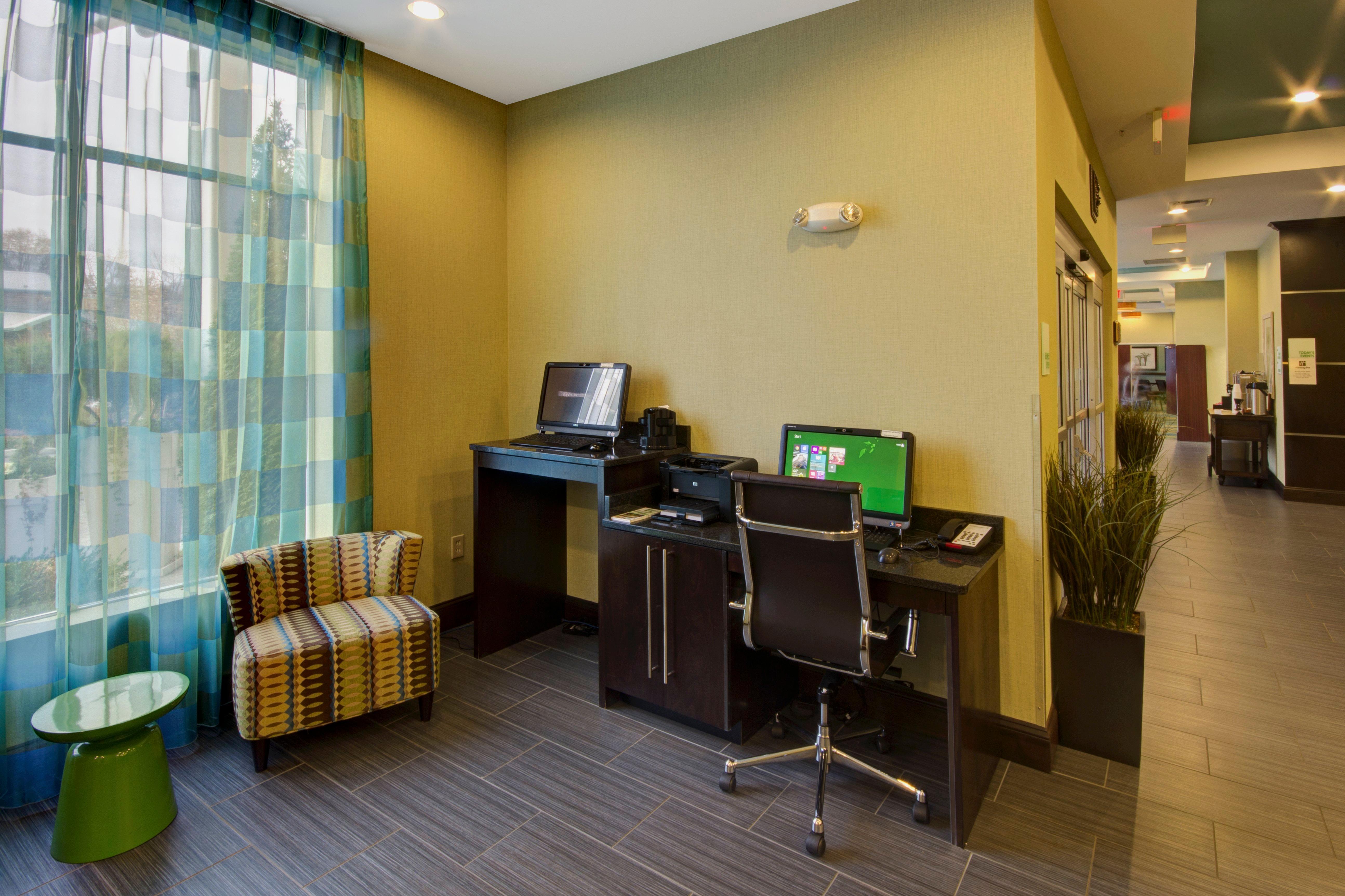 Holiday Inn Christiansburg Blacksburg By Ihg Kültér fotó